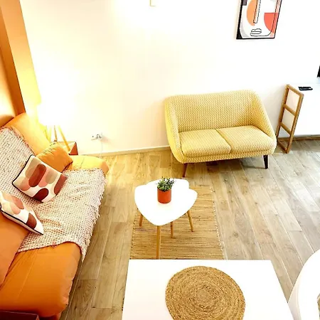 شقة F1 Type Loft Plein Centre, Calme, Clim, Refait A Neuf Et A 200m Du Port باستيا