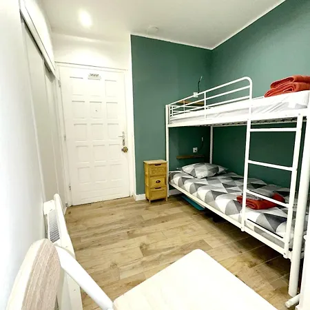 F1 Type Loft Plein Centre, Calme, Clim, Refait A Neuf Et A 200m Du Port * باستيا